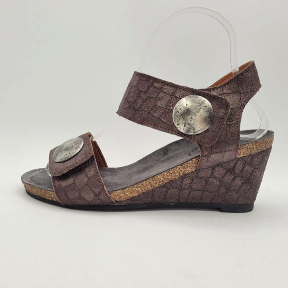 Taos Carousel 2 Women's Sz 6 to 6.5 EU 37 Deep Bronze Wedge Sandals 2 Strap - Picture 4 of 15